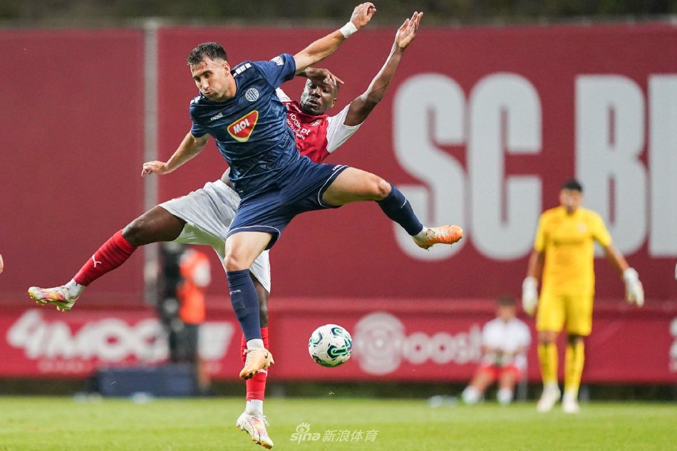 在纷繁复杂 在纷繁复杂