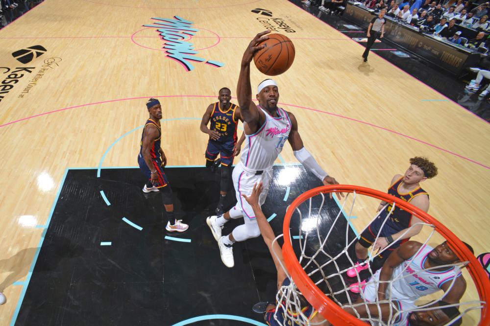 场地移动为 场地移动为