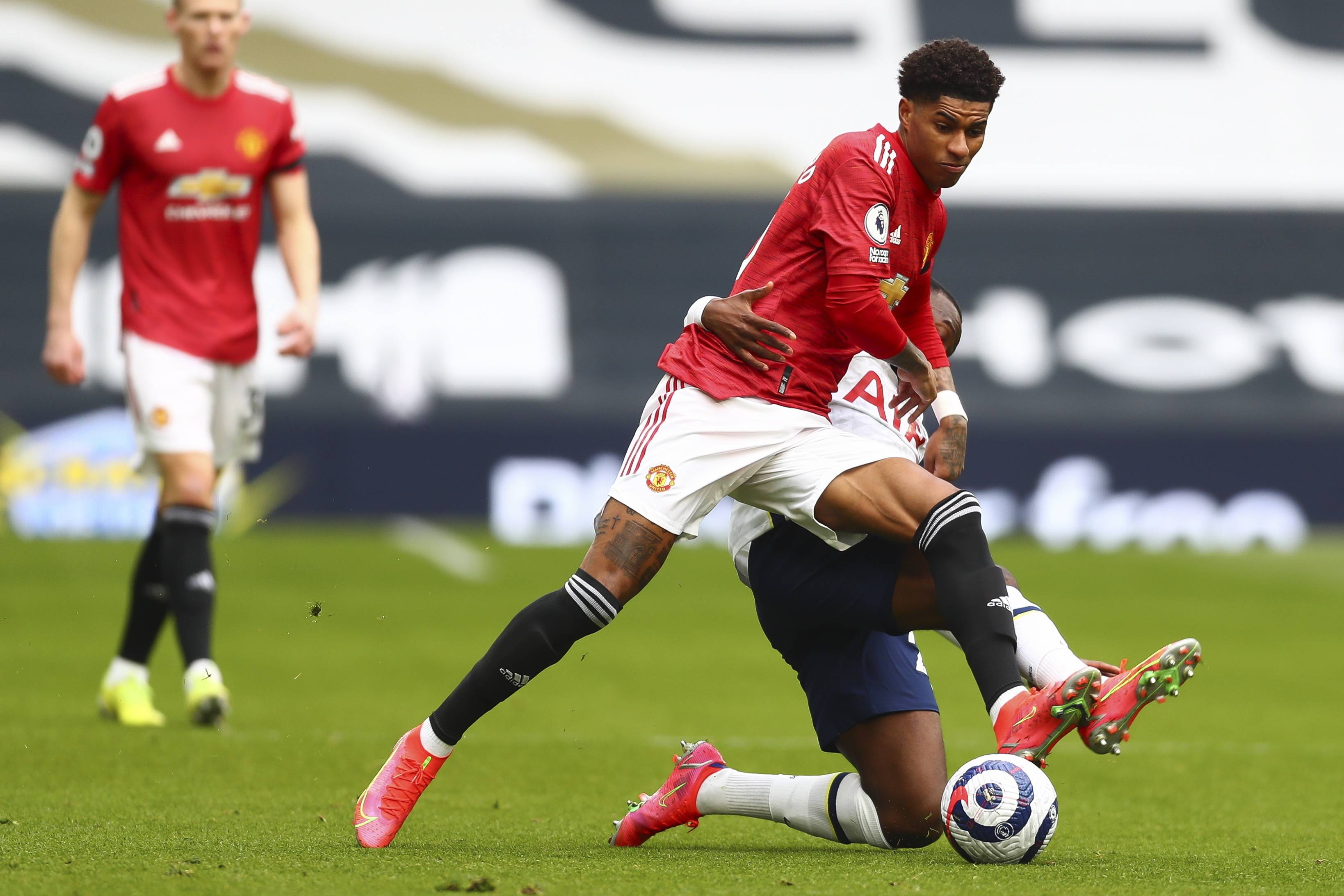 这位年轻才 这位年轻才