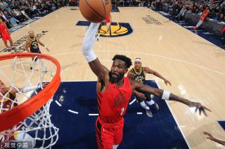 冰壶运动中 冰壶运动中