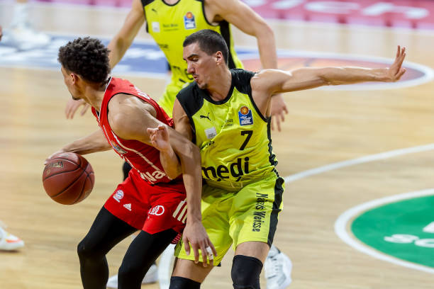 中更加敏锐 中更加敏锐