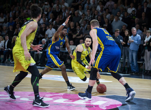 的精彩吊射 的精彩吊射